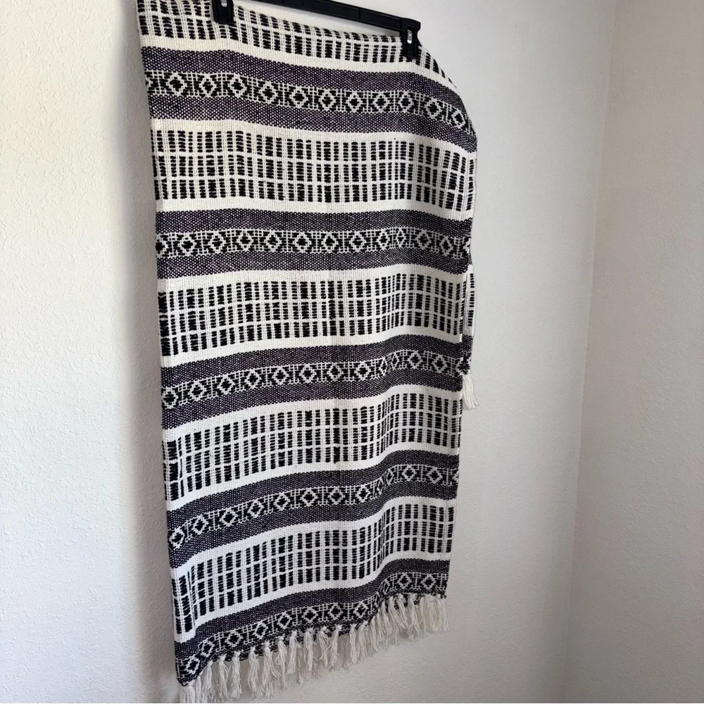 Black and White Patterned cotton throw 60 x 50 inches long with fringe